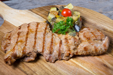 Steak with zucchini