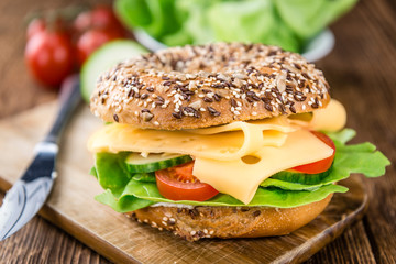 Bagel (with Gouda cheese)
