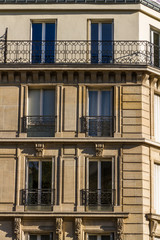 Fototapeta na wymiar Old residential building front, Paris.