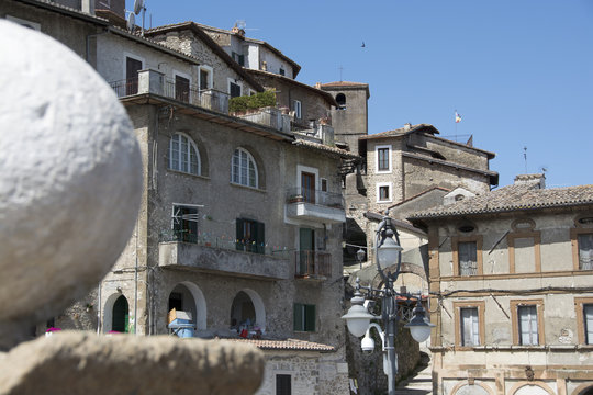 Artena