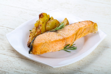 Baked salmon with potato