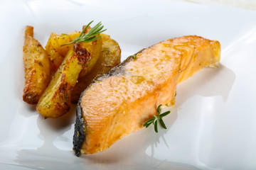 Baked salmon with potato