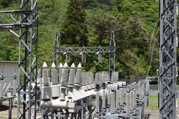 Fototapeta premium 変電所 ／ 山形県庄内地方の山間部に設置された、変電所を撮影した写真です。