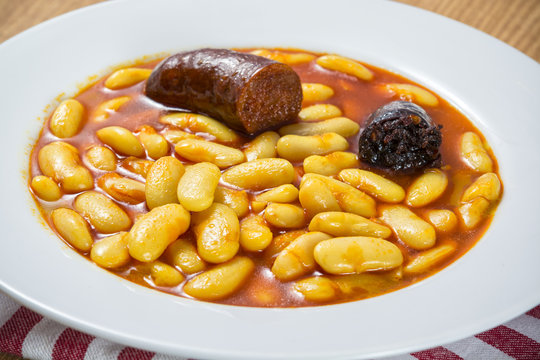 Detalle de fabada casera