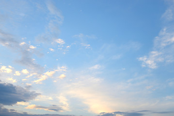 Naklejka premium Cloud sky at evening.