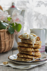 oat pancake with vanilla sauce, bananas,peanuts for Breakfast