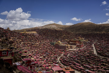 Top view monastery at Larung gar (Buddhist Academy)