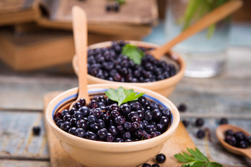 Fototapeta na wymiar fresh bilberry in dish