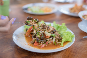 mushroom salad with chilli and tomatoes