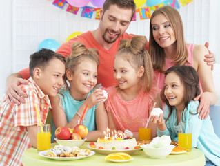 Obraz na płótnie Canvas happy family with tasty food