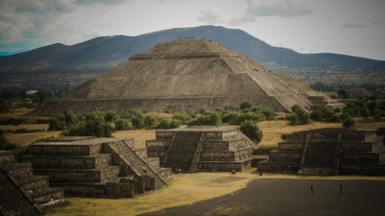 Fototapeta na wymiar Pirâmides Teotihuacan