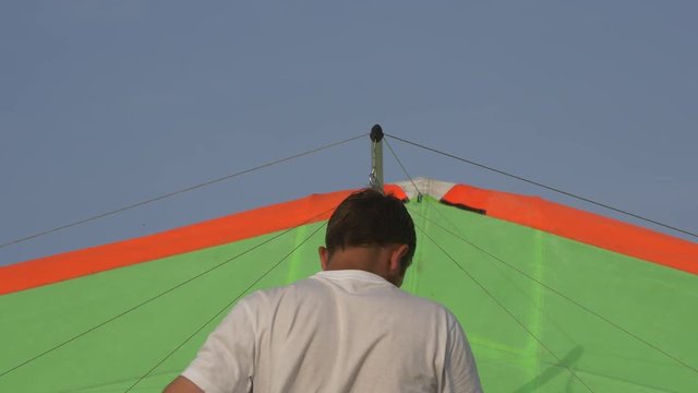 Kingpost and wires of hang glider