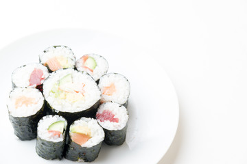 roll sushi