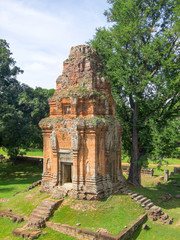 Fototapeta na wymiar Bakong at Angkor