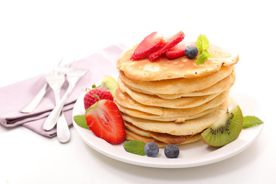 pancake with fruit