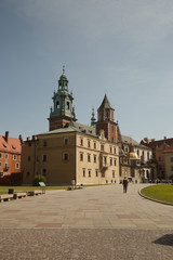 Fototapeta na wymiar view of the cathedral of St Stanislaw and St Vaclav on the Wawel Hill, Poland 