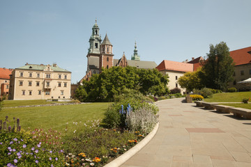 Fototapeta na wymiar Road to Wawel Castle and Cathedral, Krakow, Poland 