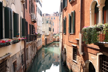 Fototapeta na wymiar Kanalansicht in Venedig