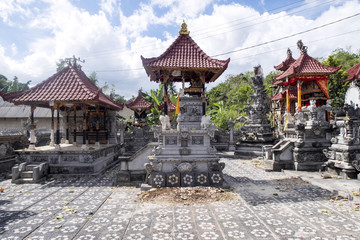 Obraz premium festively decorated temple during Hindu ceremony Nusa Penida-Bali, Indonesia