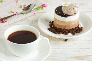 round cake with chocolate