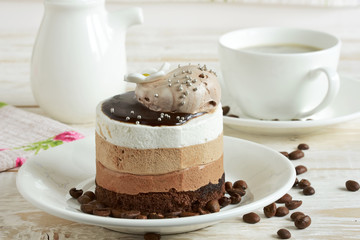 round cake with chocolate