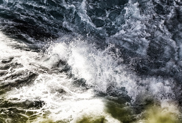 Fototapeta na wymiar Waves on the Great Ocean Road ocean, Australia