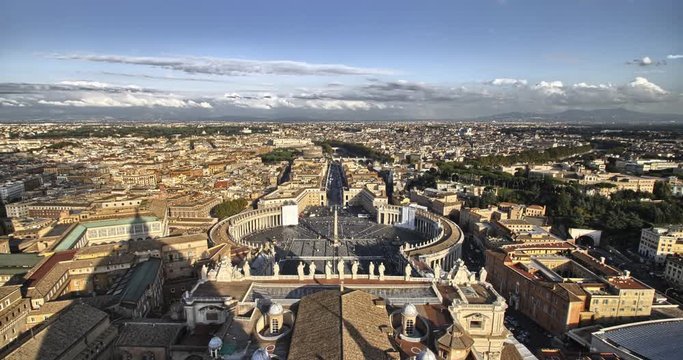 Vista del Vaticano desde la Basílica de San Pedro. Timelapse