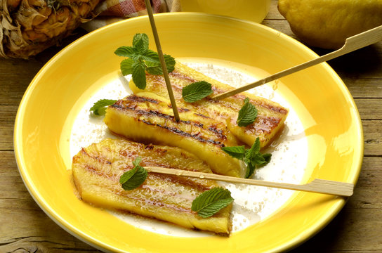 ᏧᏣᏲᏍᏗ ᏒᎦᏔ ანანასი Mnanasi అనానాస్ 凤梨属 Ananas Ananakset Ананас geslacht Ananasso Pineapple comosus Gattung Anana Արքայախնձոր Anan&aacute;sz Ananasovn&iacute;k Ананас род