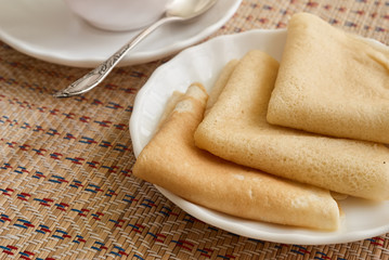 pancakes on a plate