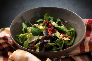 గోజీ పండు Γκότζι Củ khởi Lycium barbarum Gewöhnlicher Feldsalat Bacche di goji Lycium Goji-marja Godži barbarum Arç negre Wolfberry chinense Baie de bogyó Goxi berry Soncino Valerianella locusta