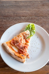 pizza parma ham piece
