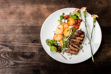 Steak mit Bratkartoffeln