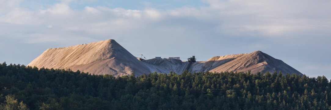 monte kali salt mountain heringen germany