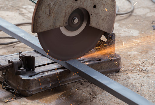 Cutting Steel with grinder