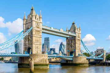 Foto auf Acrylglas Tower Bridge Sonniger Tag an der Tower Bridge in London, Vereinigtes Königreich