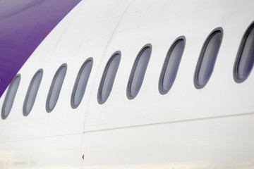 Okna samolotu pasażerskiego