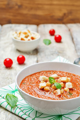 Roasted tomatoes and garlic Basil chickpea soup