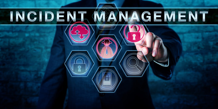 IT Service Manager Pressing INCIDENT MANAGEMENT