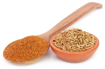 Crushed cumin with whole ones