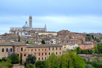Fototapeta na wymiar Anblick auf Siena, Italien