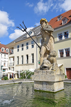 Weimar - Neptunbrunnen am Markt