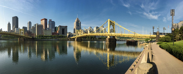 Panorama of the Pittsburgh city center between two bridges