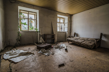 verlassenes wohnzimmer