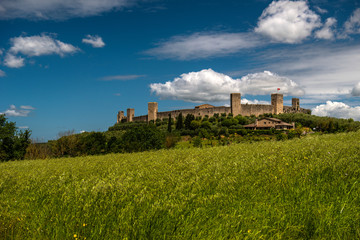 Fototapeta na wymiar Monteriggioni castle