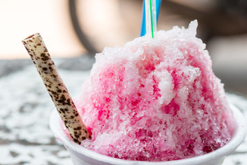 Shaved ice with syrup,breads and milk