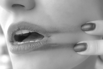 Женские губы. 6