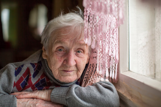 Closeup portrait of an elderly woman.