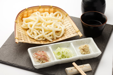 ざるうどん