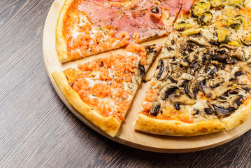 pizza on teh wood background