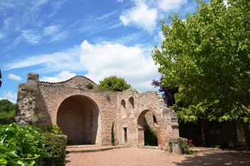 Ancienne église des Vicomtes de Mâcon, le Crozet